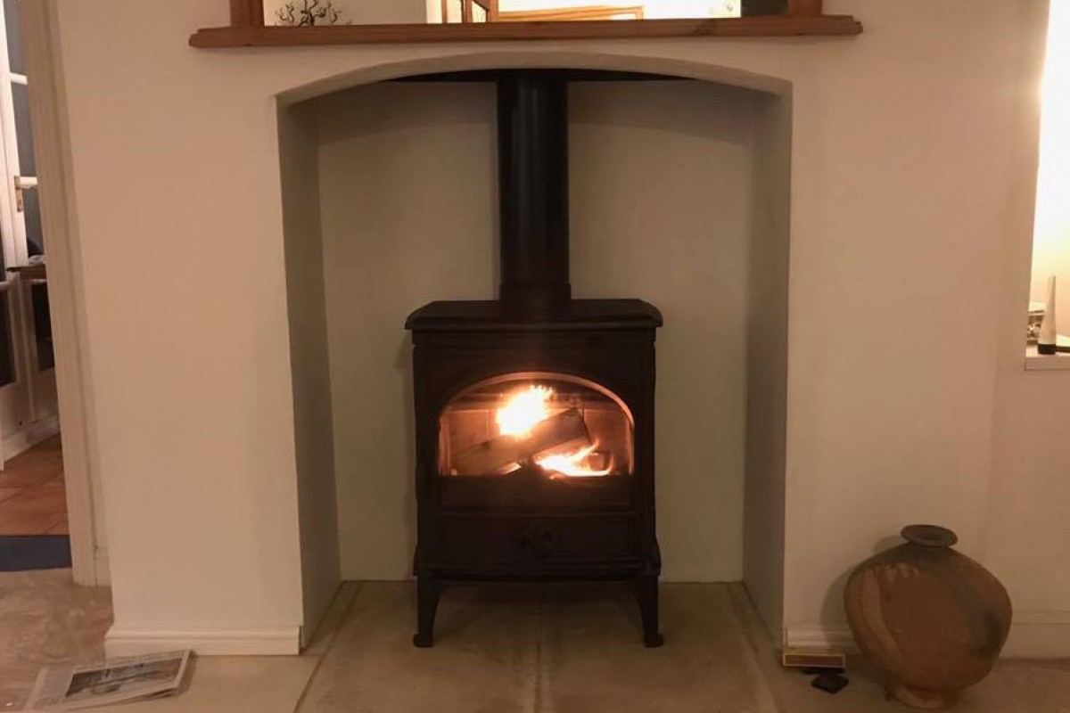 Dovre 425 installed in Cobham, Kent by IdealFires